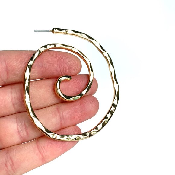 NEW~Anthropologie Oversized Gold Swirl Hoop Earrings - Picture 5 of 5
